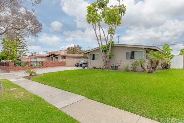 Property Photo:  1248 Cedar Street  CA 92707 