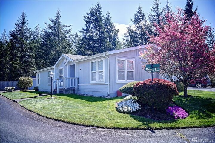 19 Christmas Tree Lane Lane  Shelton WA 98584 photo