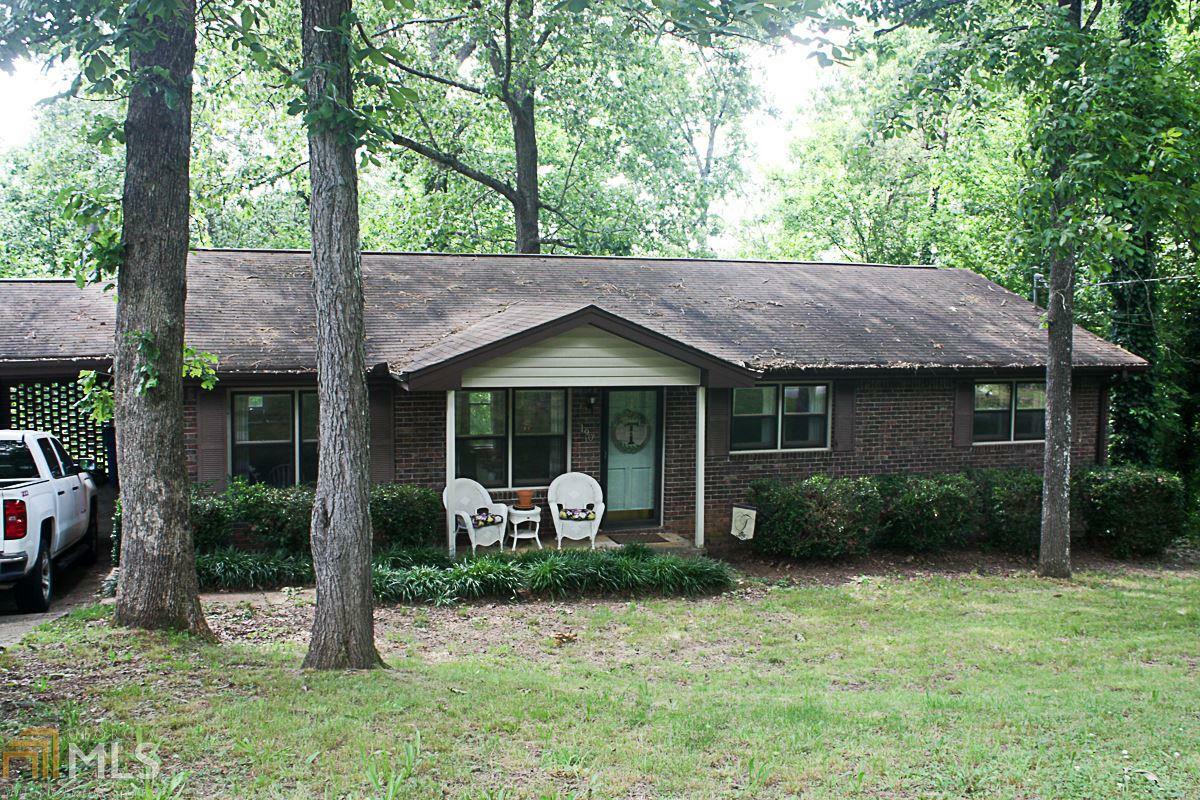 Property Photo:  190 Greenwood Ln  GA 30117 