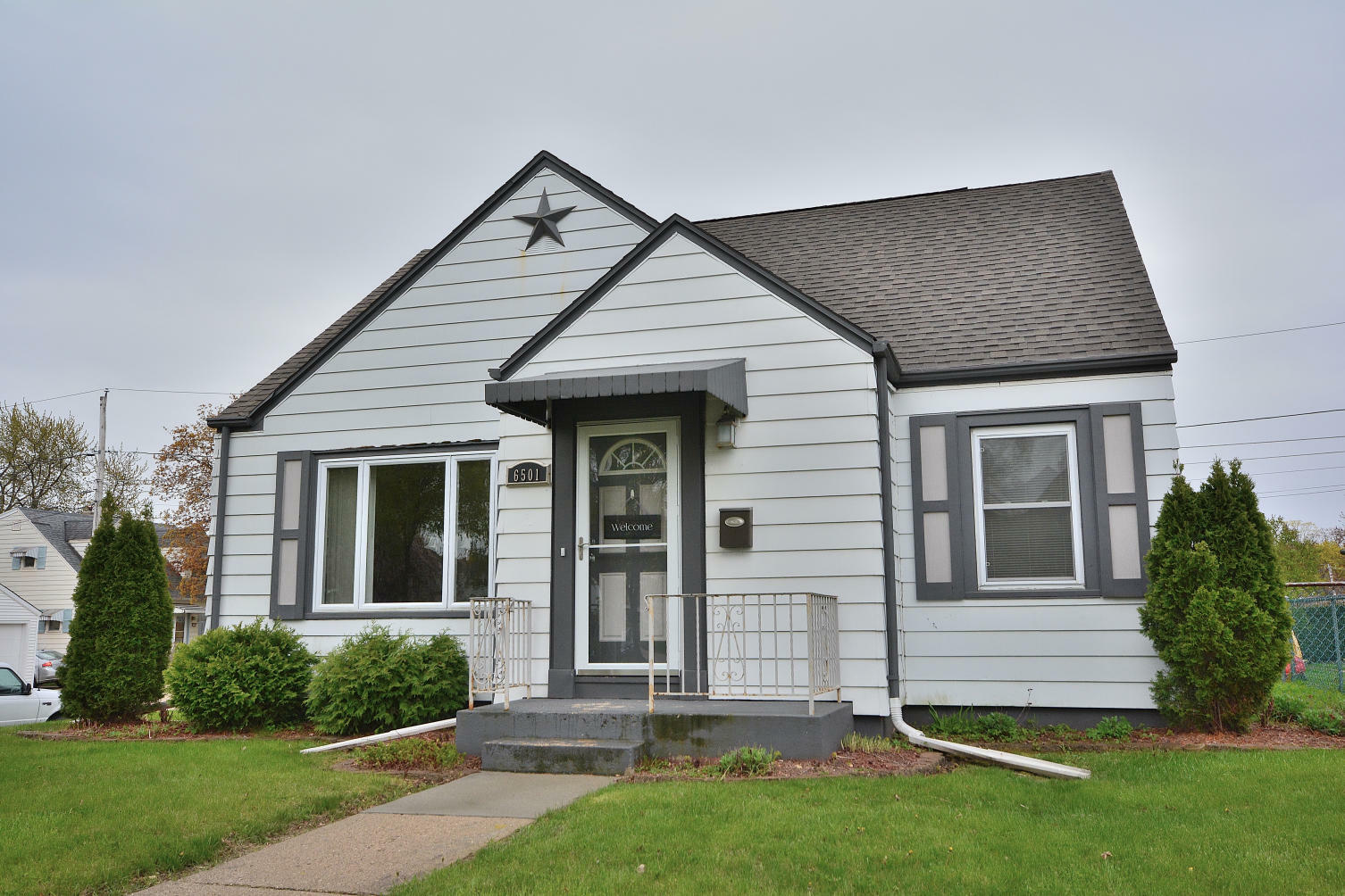 Property Photo: 6501 W Arthur Ave WI 53219