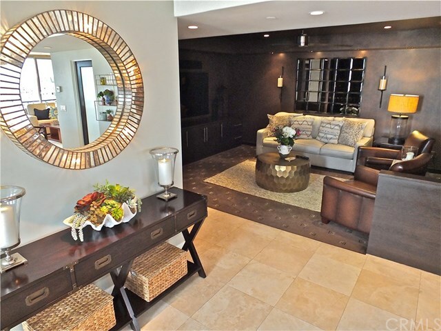 Property Photo: 6150 E Bayshore Walk 403 CA 90803