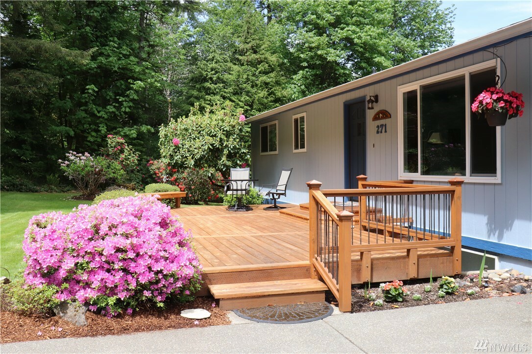 Property Photo: 271 SE Mill Creek Ridge E WA 98584