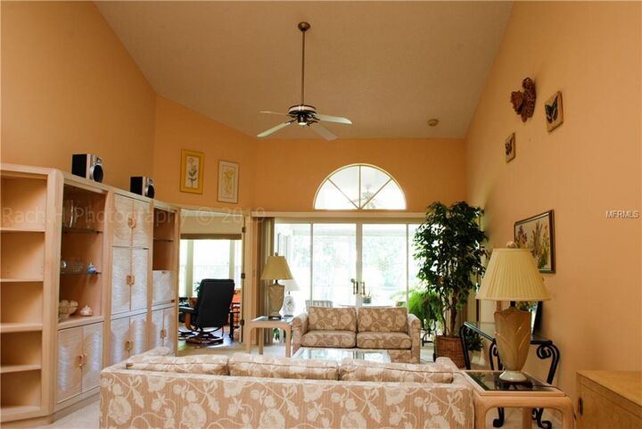 Property Photo:  3109 Lake Park Lane 17  FL 34231 