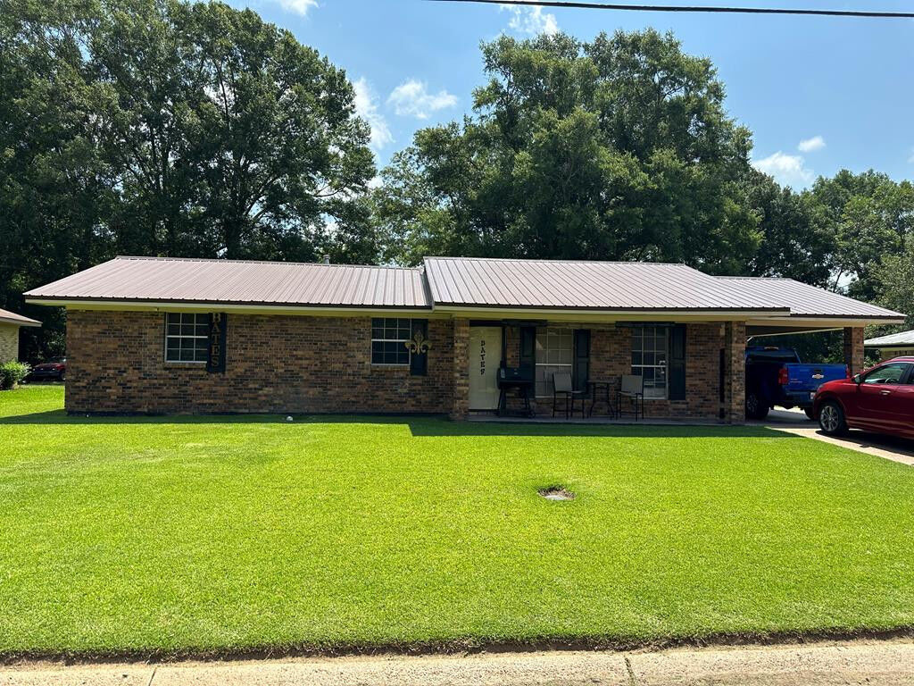 Property Photo:  308 Seube Street  MS 39520 