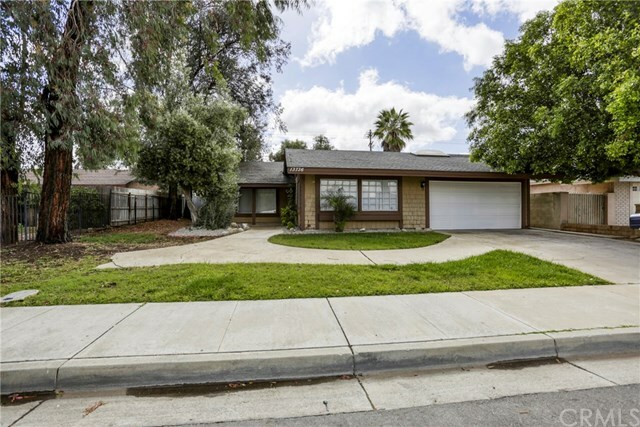 Property Photo:  13736 Persimmon Road  CA 92553 