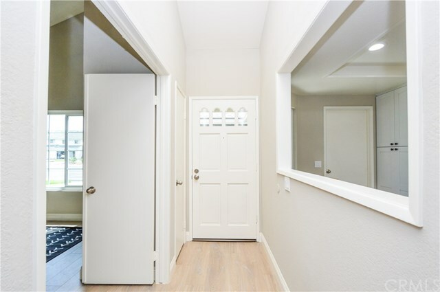 Property Photo:  197 N Magnolia Avenue D  CA 92801 