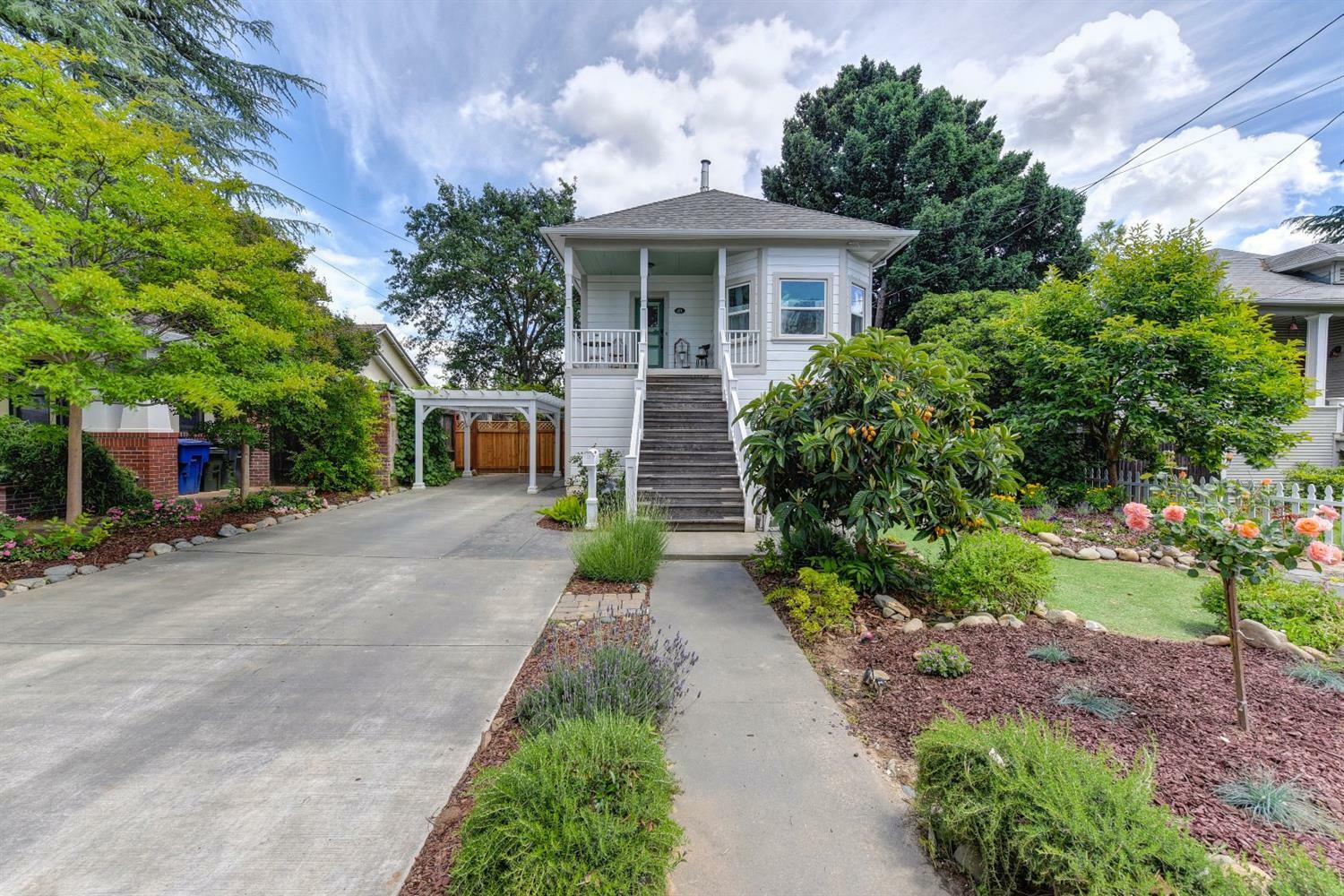 Property Photo: 871 48th Street CA 95819