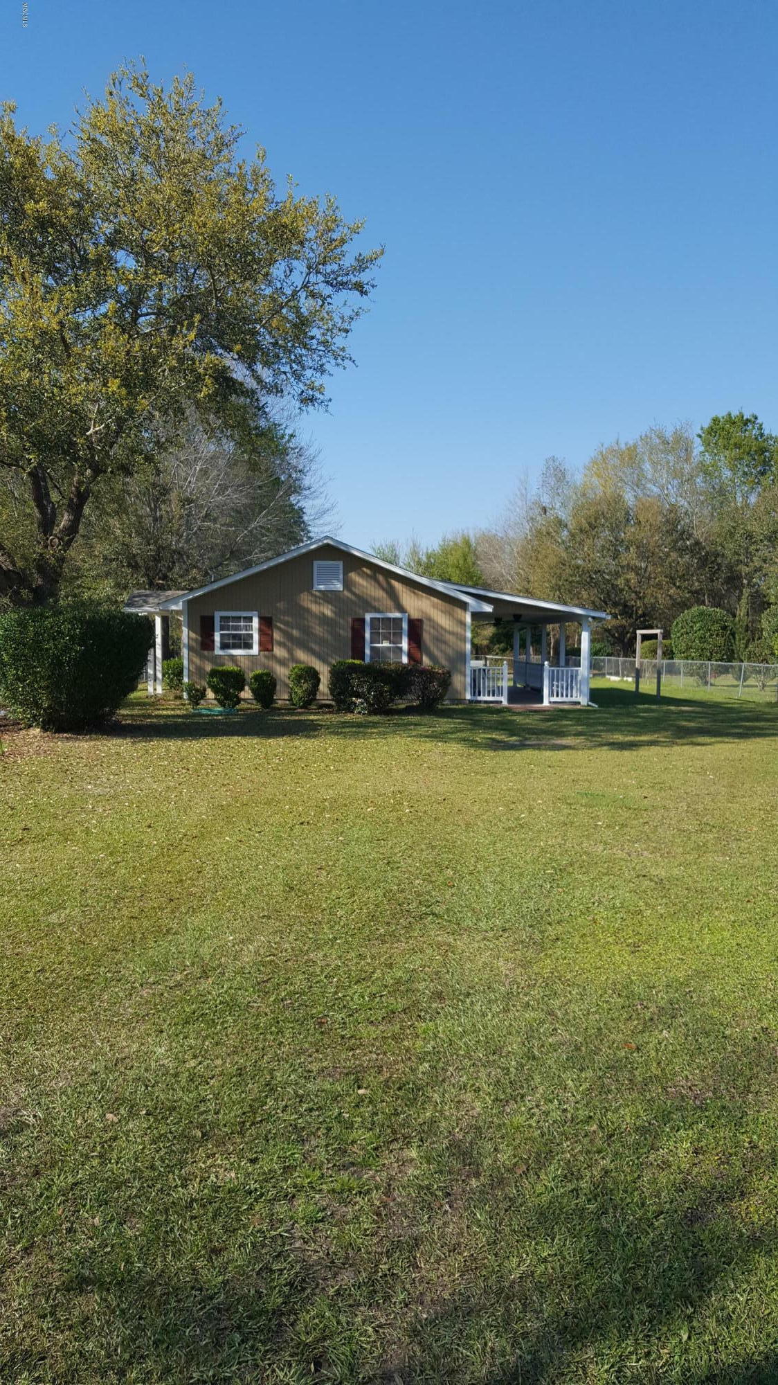 18264 Robin Oaks Drive  Gulfport MS 39503 photo