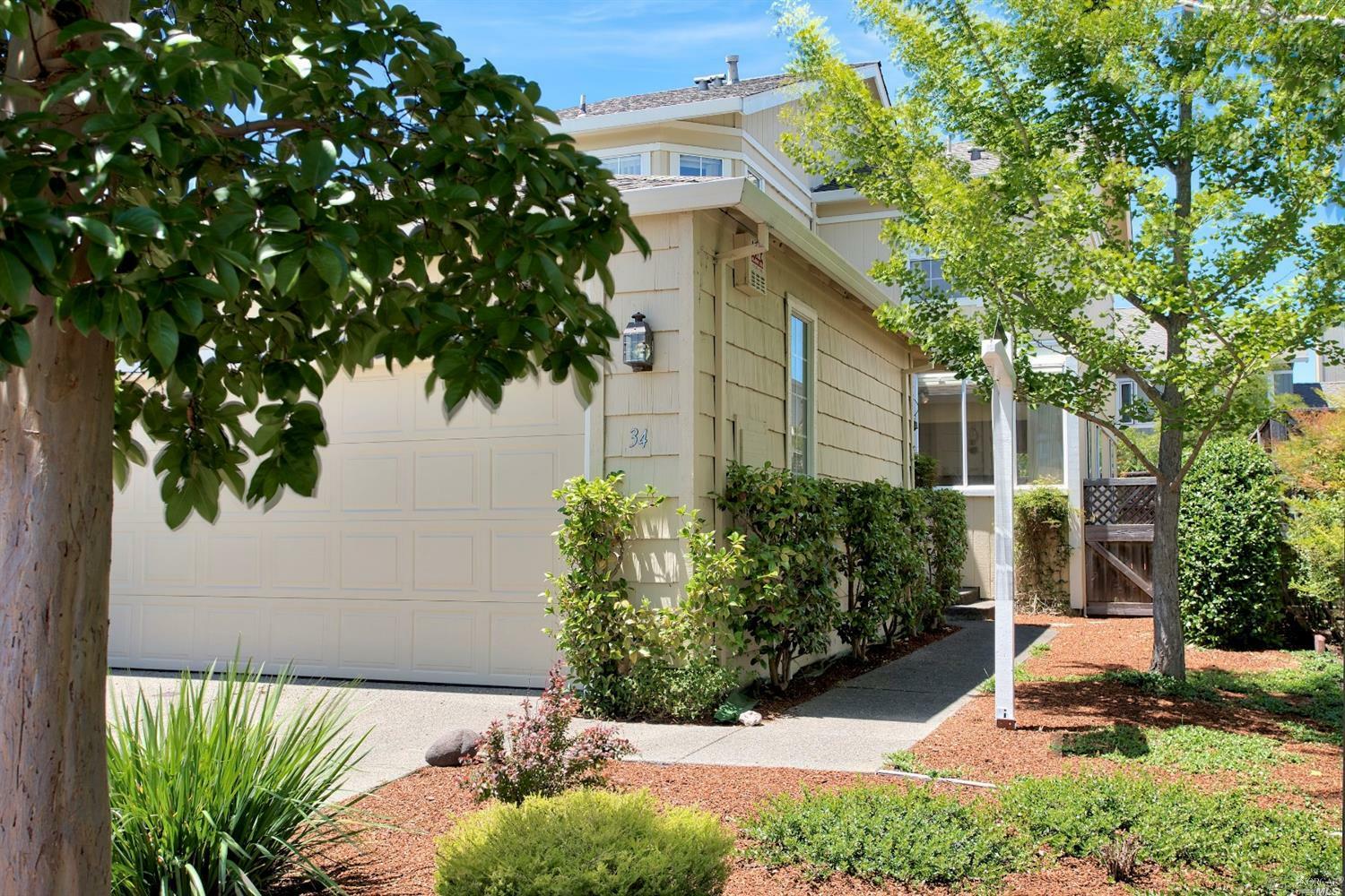 Property Photo:  34 Bedford Cove  CA 94901 