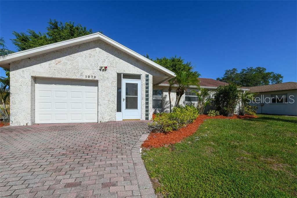 Property Photo:  1272 Kirkwood Lane  FL 34232 