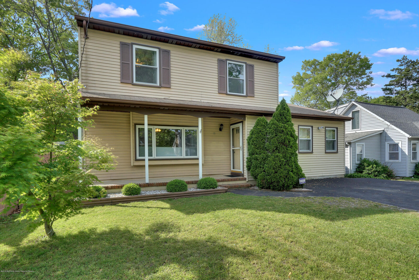 Property Photo: 11 Mayfair Court NJ 08723