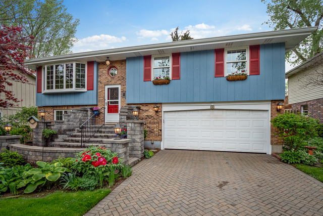 Property Photo: 22 Grant Avenue IL 60156
