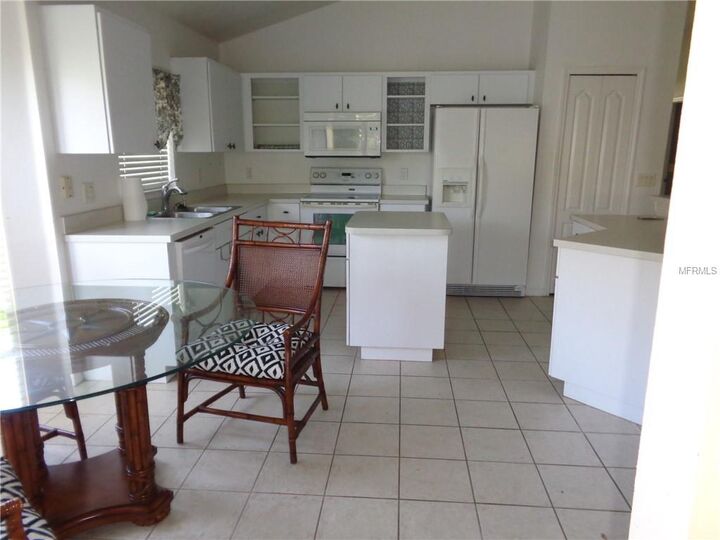 Property Photo: 1465 Lake Shore Ranch Drive FL 33584
