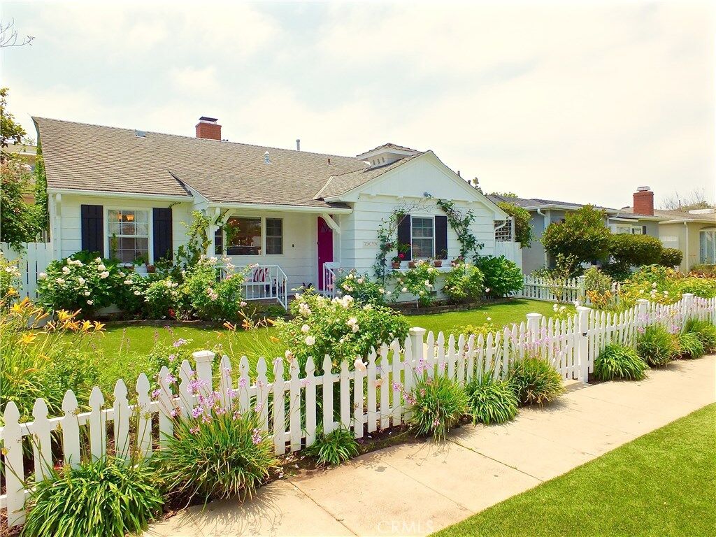Property Photo:  7438 W 85th Street  CA 90045 