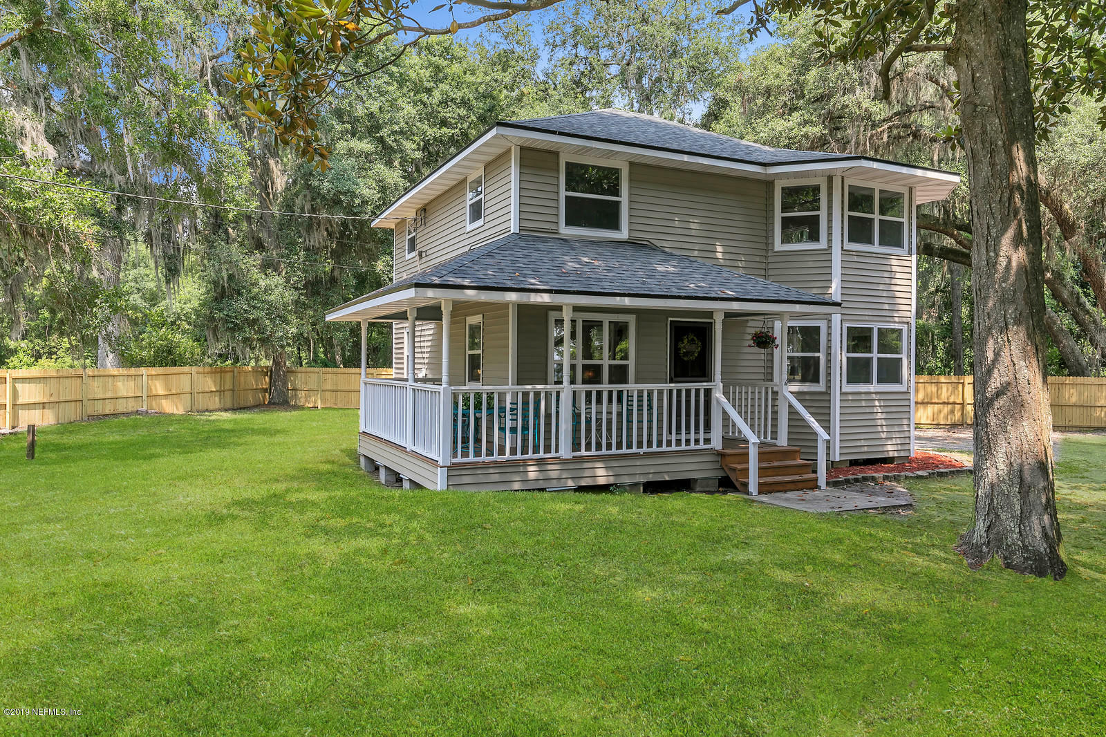 Property Photo:  710 Clay Street  FL 32003 