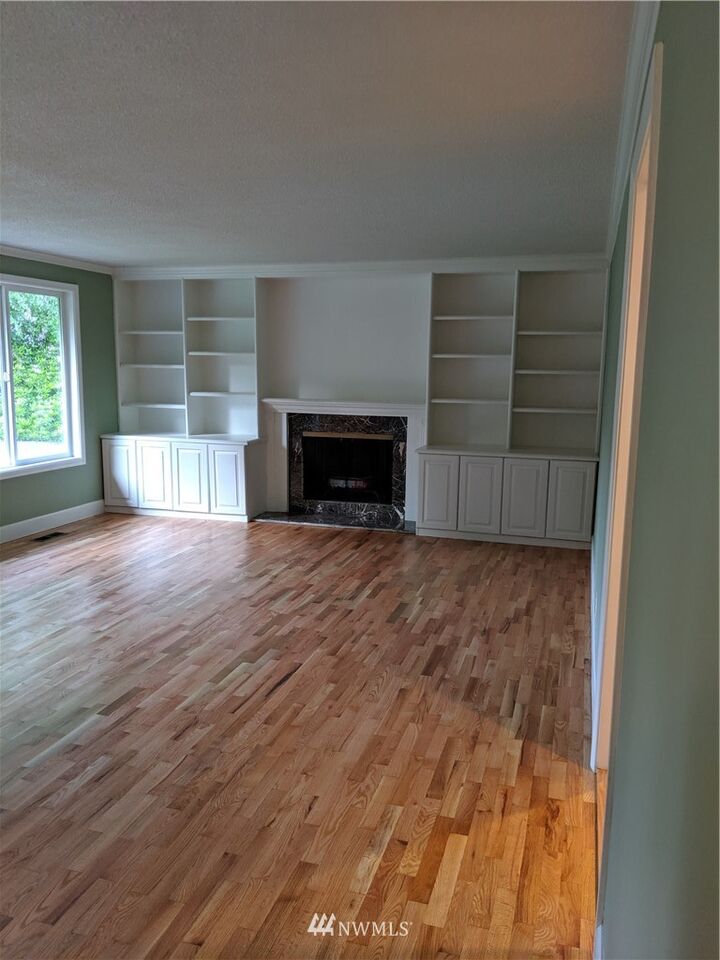 Property Photo:  5121 NE 187th Street  WA 98155 