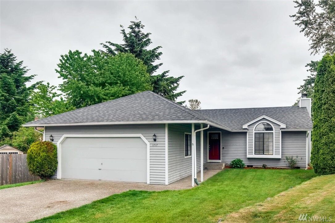 Property Photo:  1717 SW 326th Ct  WA 98023 