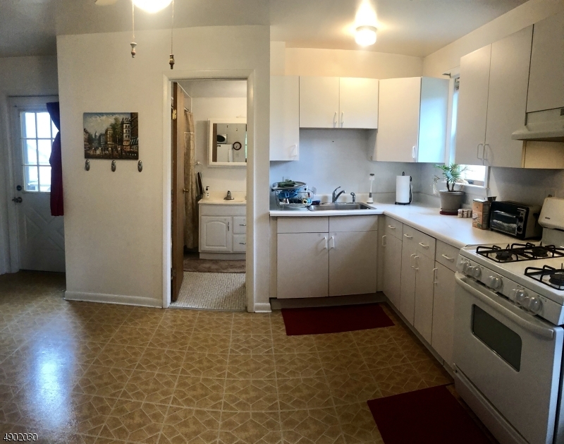 5 Carrigan Ln  Florham Park Boro NJ 07940 photo