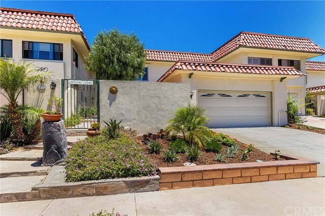 Property Photo:  27 Satinwood Way  CA 92612 