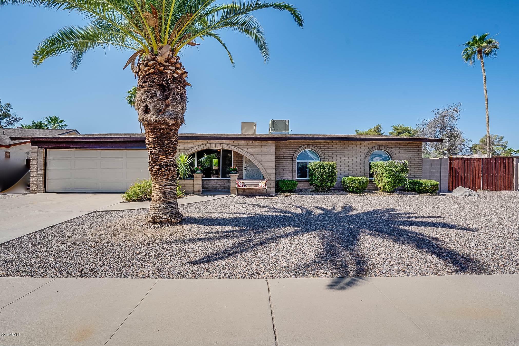 Property Photo:  2901 E Windrose Drive  AZ 85032 