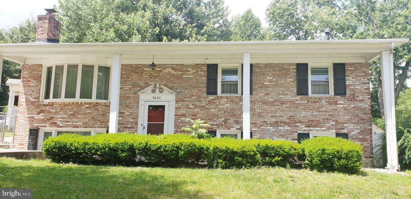 Property Photo: 9600 Meadow Lark Avenue MD 20772
