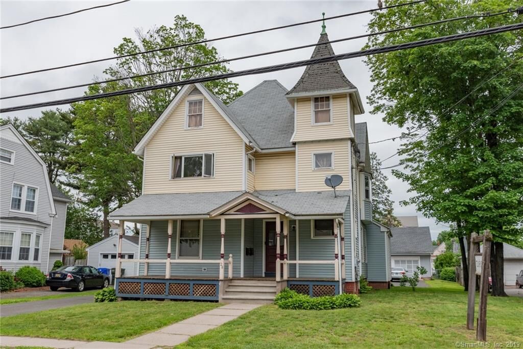 Property Photo:  28 Garvan Street  CT 06108 