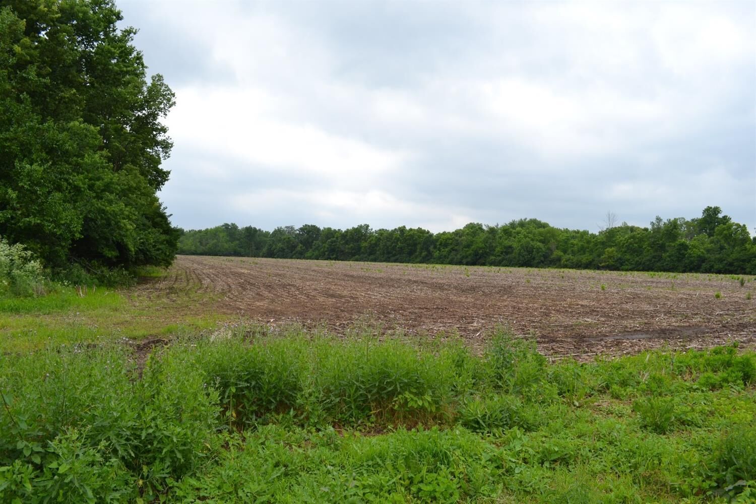 Property Photo: 6673 Hankins Rd OH 45044