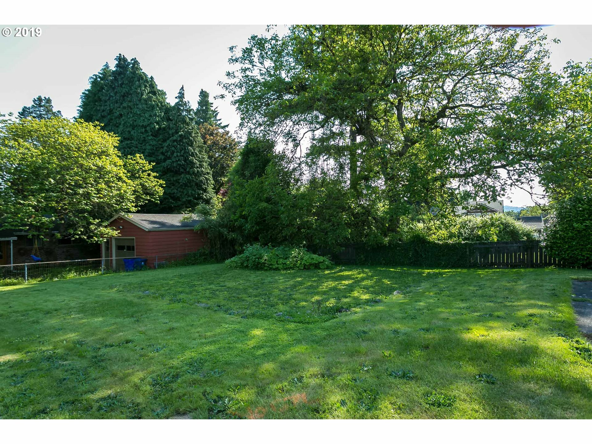 Property Photo:  2928 SE Tacoma St  OR 97202 