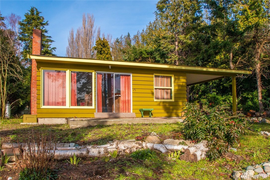 Property Photo:  10030 Samish Island Rd  WA 98232 