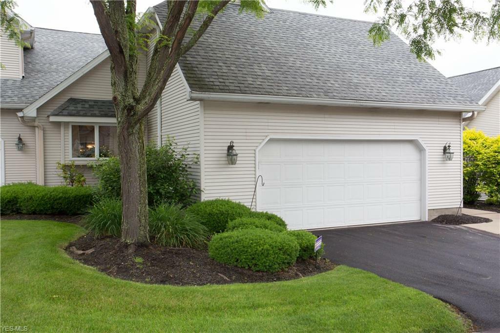 Property Photo: 28 Fieldstone OH 44514