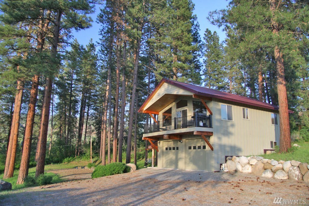 Property Photo:  6 Walter Rd  WA 98862 