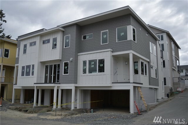 Property Photo:  5324 80th Pl SW (Unit 10)  WA 98275 