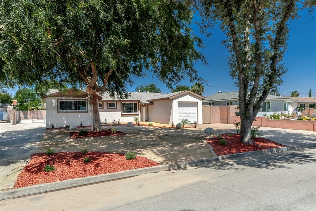 Property Photo:  11671 Mac Duff Street  CA 92841 