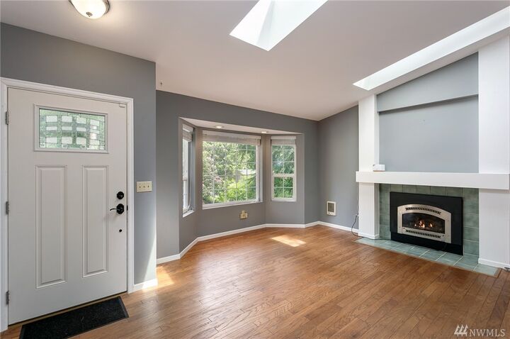 3 bed Bellingham home for sale 211 Polo Park Dr, Bellingham, WA 98229