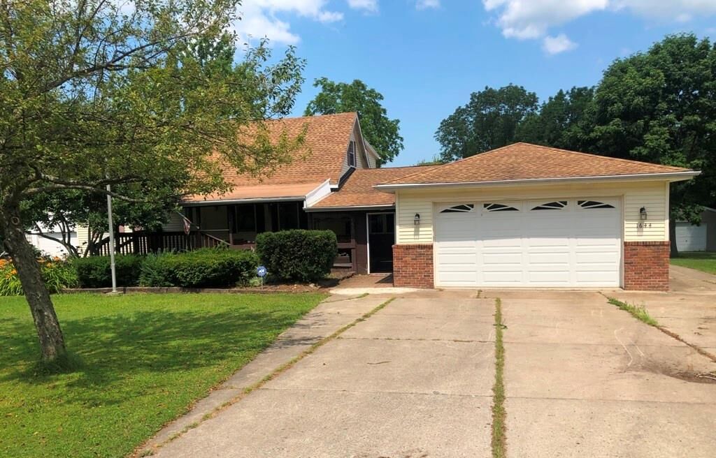 Property Photo: 1644 Gunnison Road PA 16509