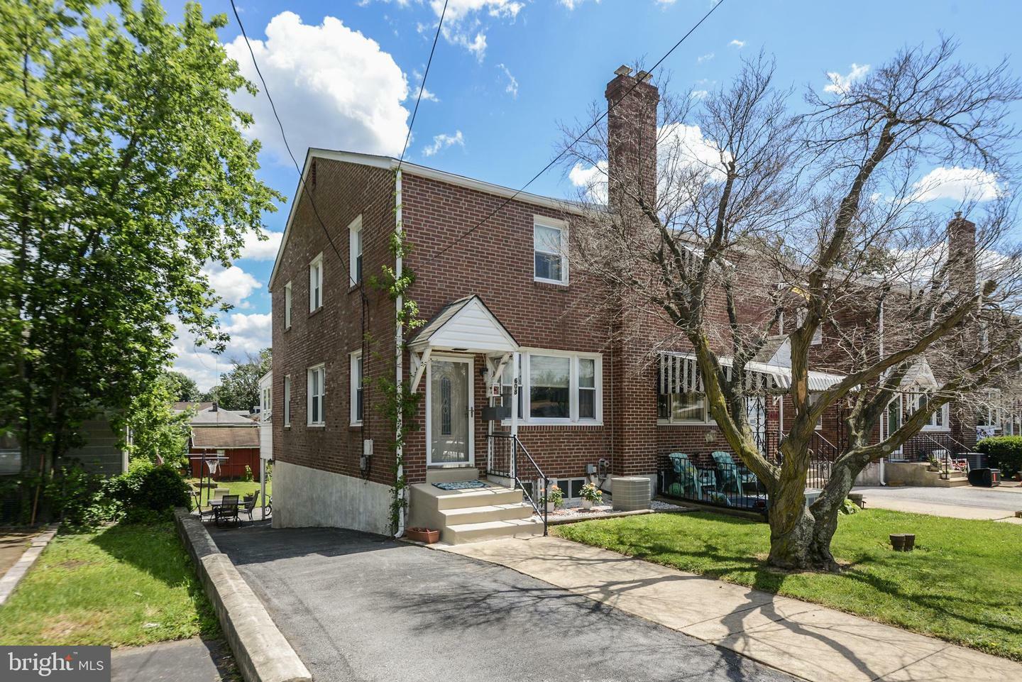 Property Photo: 608 Maryland Avenue PA 19076