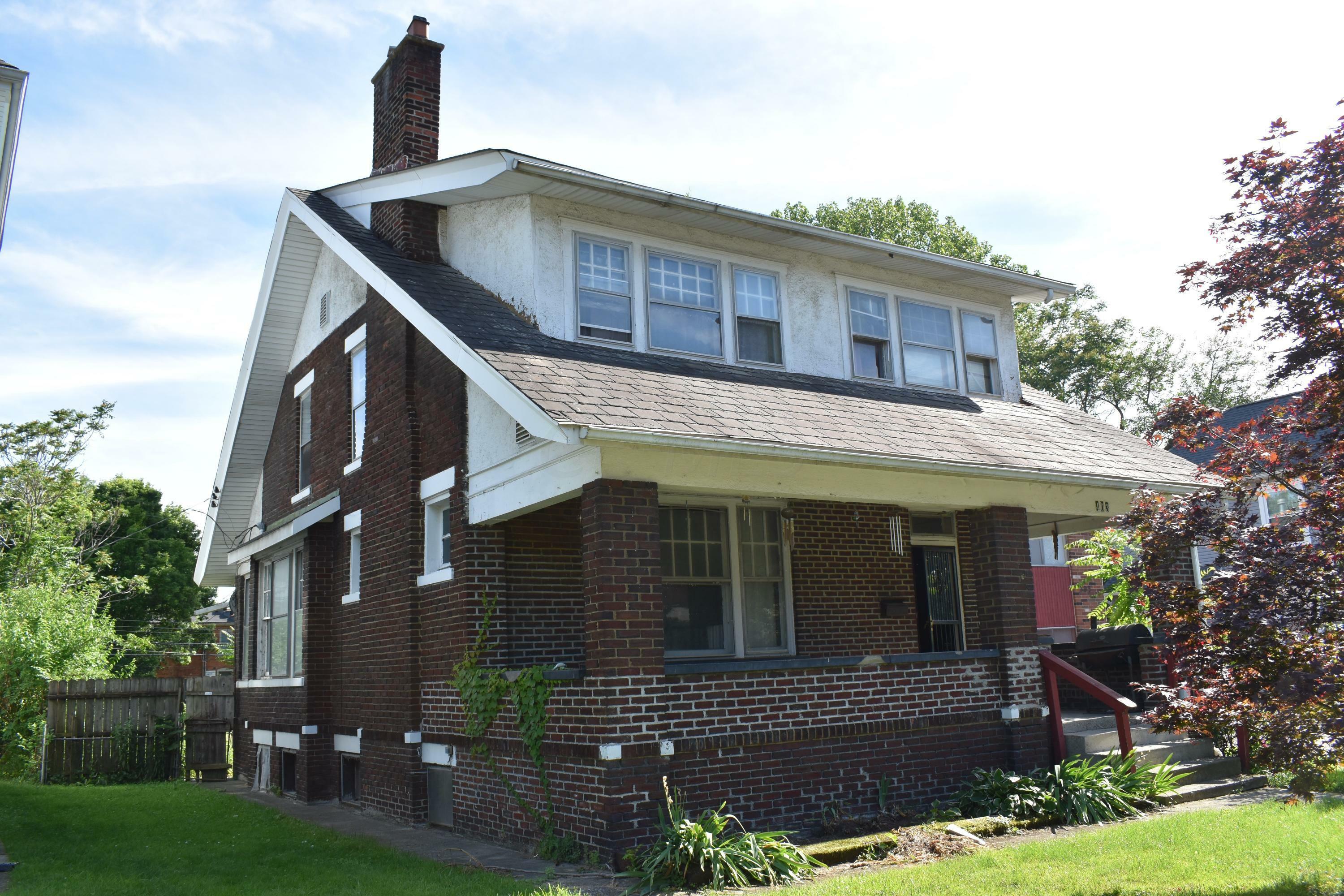 Property Photo:  403 E 12th Avenue  OH 43201 