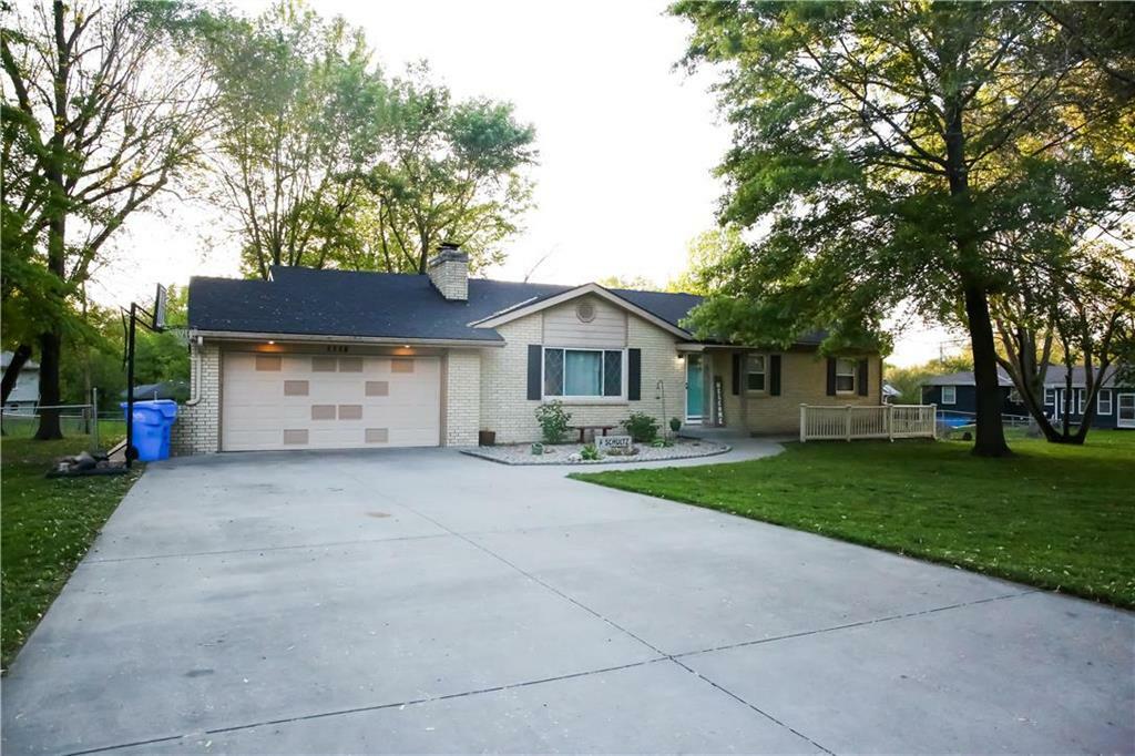 Property Photo:  1118 Pleasant Drive  KS 66086 