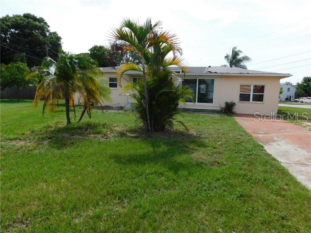 Property Photo: 3500 30th Avenue N FL 33713