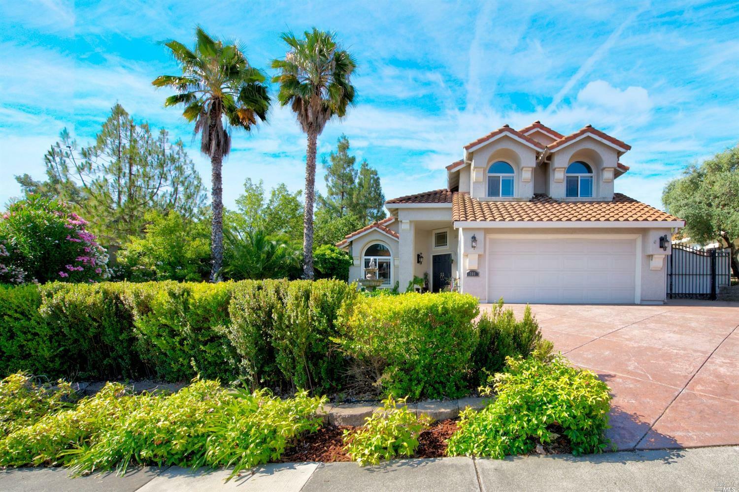 Property Photo: 100 Glen Eagle Way CA 95688