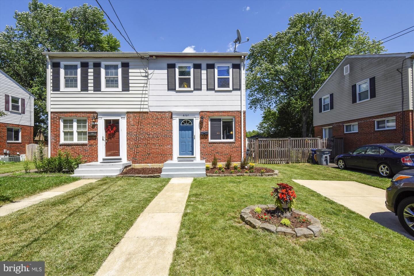 Property Photo: 6727 Kenyon Drive VA 22307