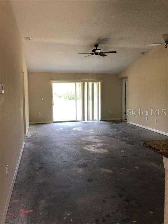 Property Photo:  517 Laguna Mill Drive  FL 33570 