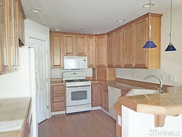 Property Photo:  160 E Soderberg Rd M-35  WA 98524 