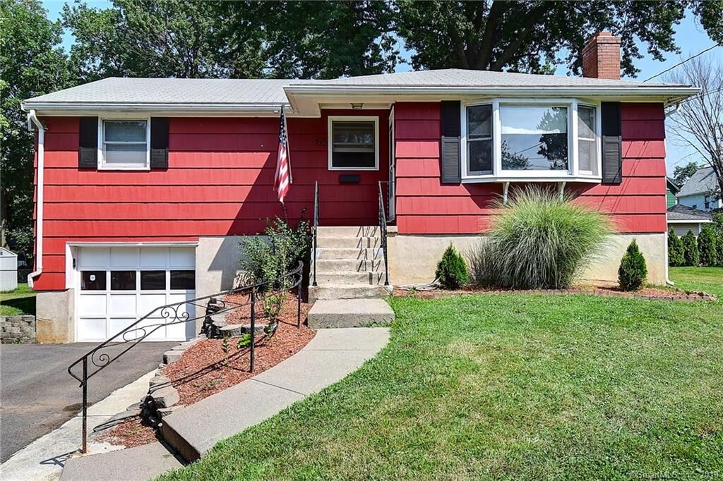 Property Photo: 65 Northbrick Lane CT 06109