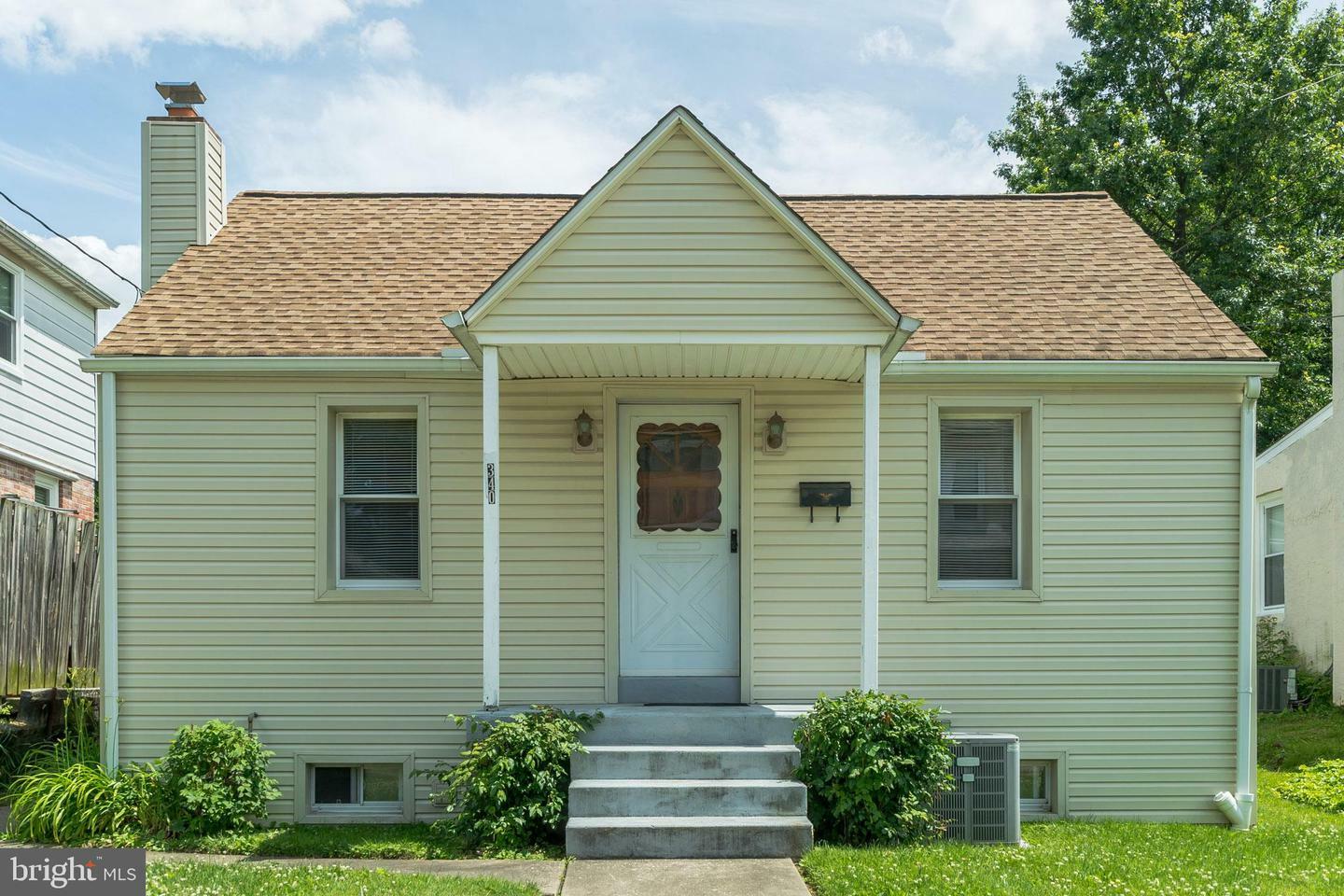 Property Photo:  340 Manor Avenue  PA 19462 