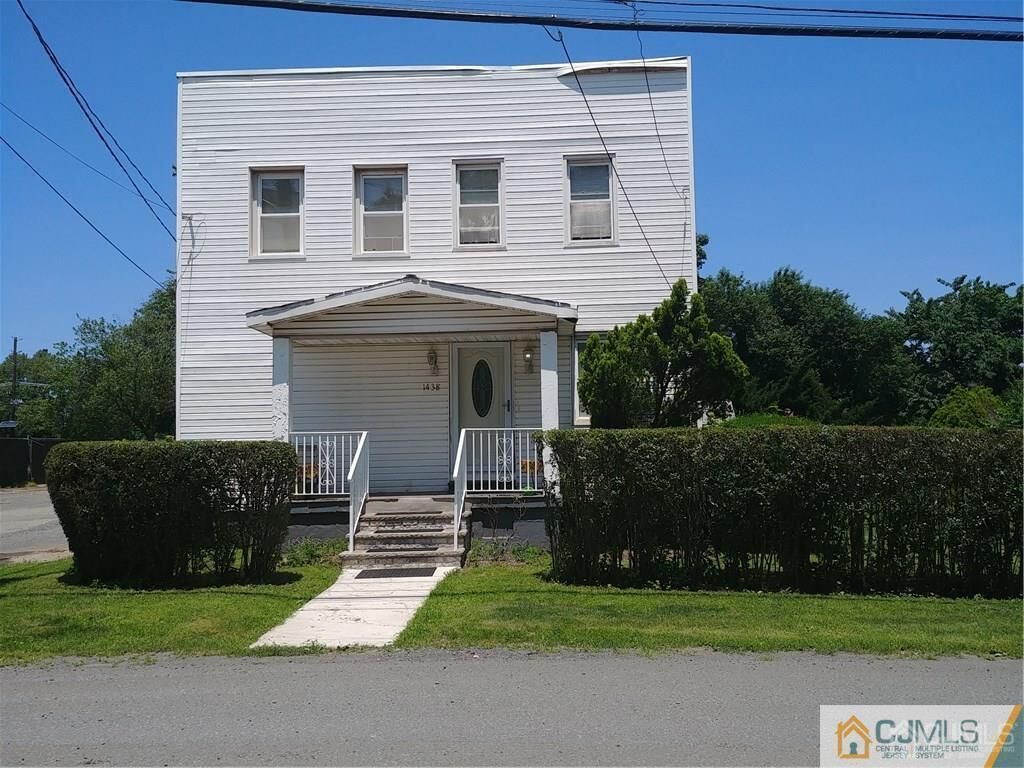 Property Photo:  1438 Astor Street  NJ 07080 