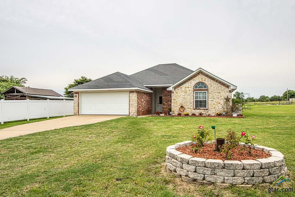 Property Photo:  10724 Cr 494  TX 75706 