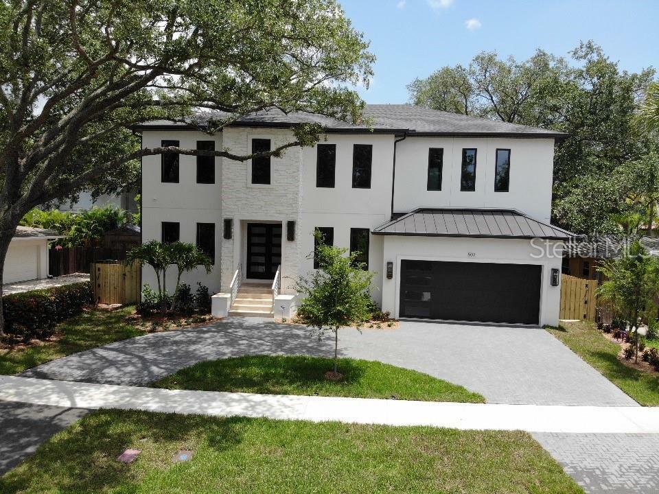 Property Photo:  503 W Davis Boulevard  FL 33606 