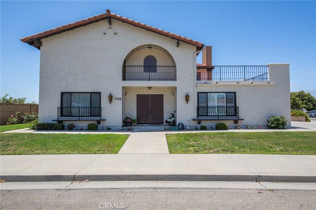 Property Photo:  1418 Marilyn Way  CA 93454 
