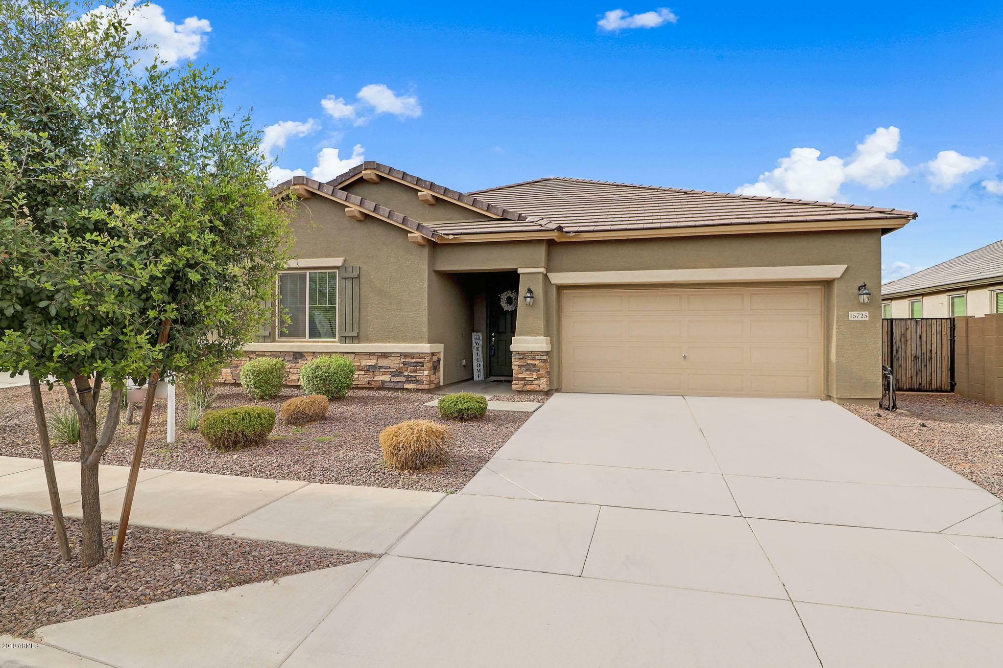 Property Photo:  15725 W Desert Hills Drive  AZ 85379 